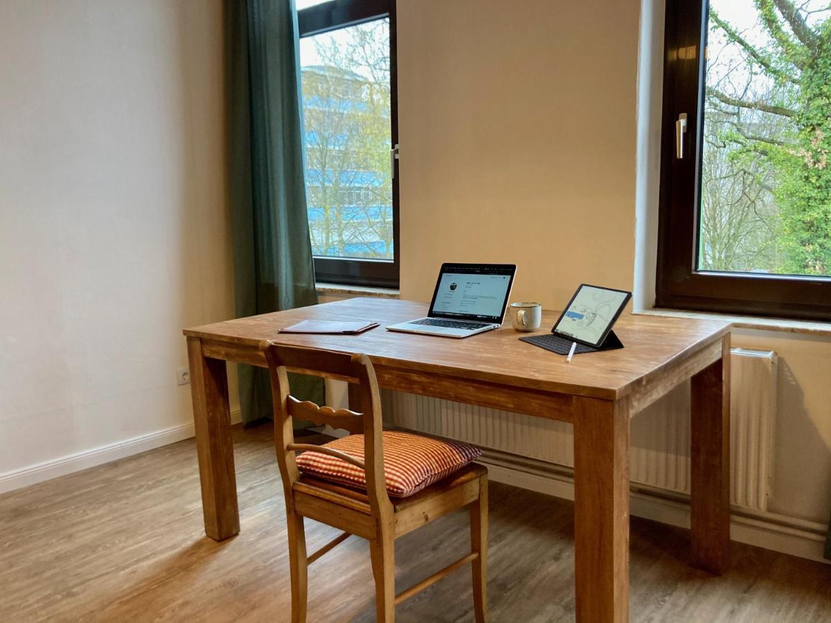 Das Blaue Tuerchen - Wohnung Mit Beamer Und Kicker Bremerhaven Exterior foto